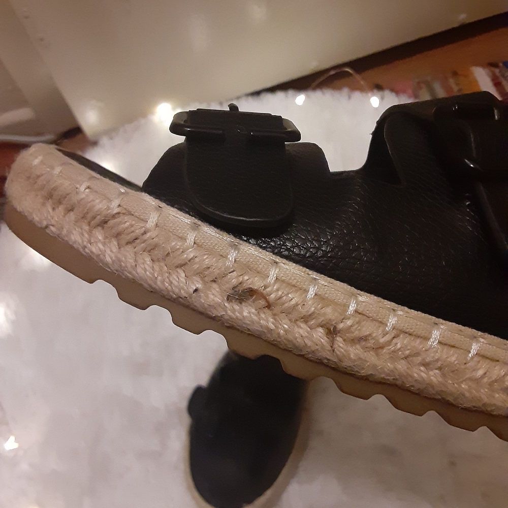 Buckle Sandals - Picture 4 of 4
